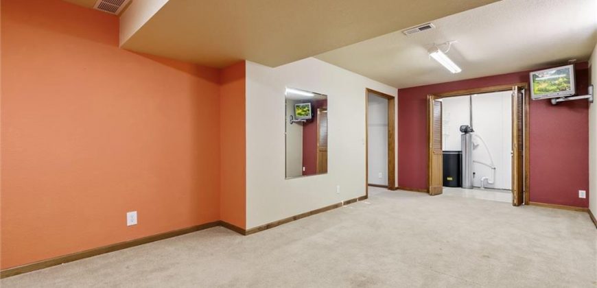 Homes for Sale in Excelsior Springs, MO 64024 | 2002  Joy Street