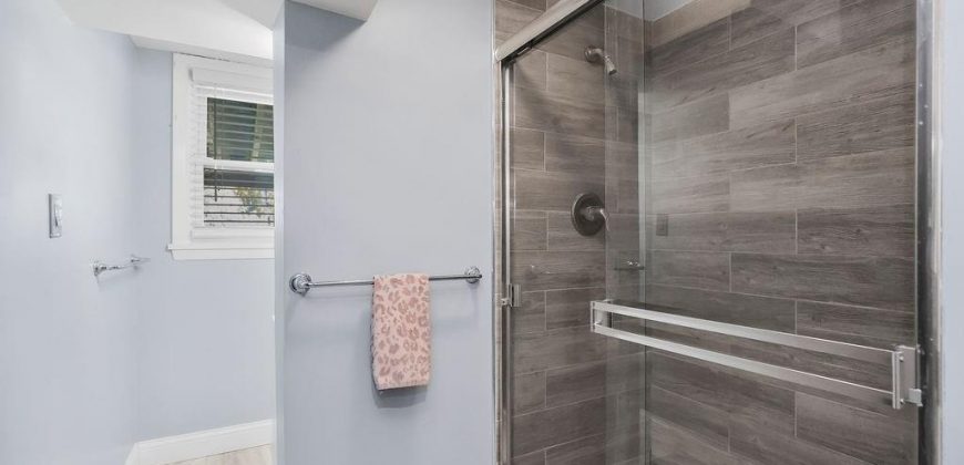 Homes for Sale in Kansas City, MO 64118 | 4931 N Flora Avenue