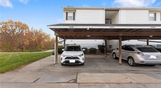 Homes for Sale in Gladstone, MO 64118 | 2407 NE 68th Street