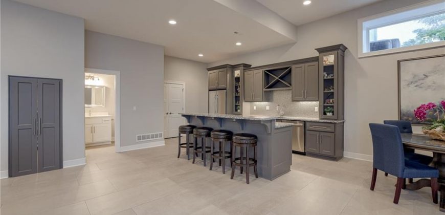 Homes for Sale in Riverside, MO 64150 | 4150  Palisades Point