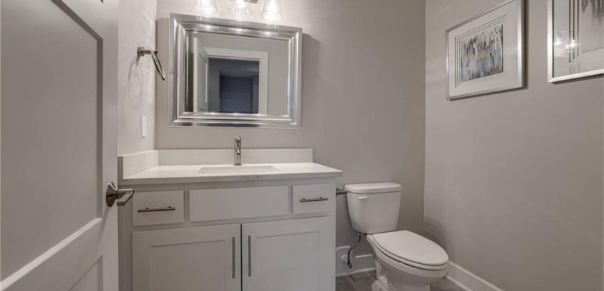 Homes for Sale in Riverside, MO 64150 | 4150  Palisades Point