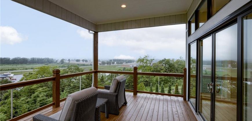 Homes for Sale in Riverside, MO 64150 | 4150  Palisades Point