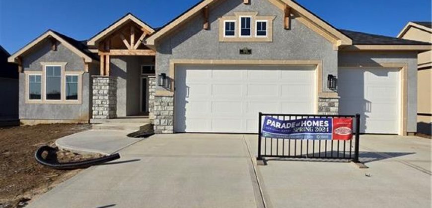 Homes for Sale in Riverside, MO 64150 | 4604 NW Luna Piena Way