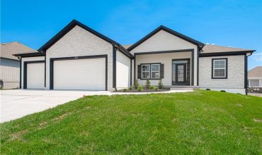 Homes for Sale in Kearney, MO 64060 | 2211  Prairie Creek Drive