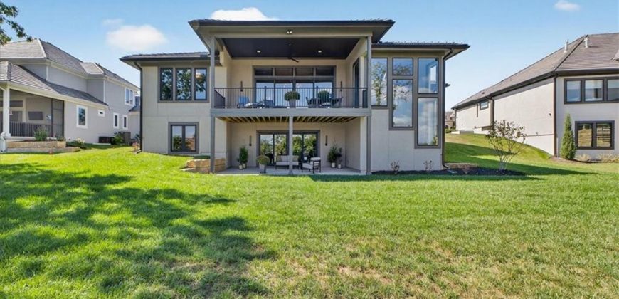 Homes for Sale in Kansas City, MO 64151 | 5907 N Lucerne Avenue