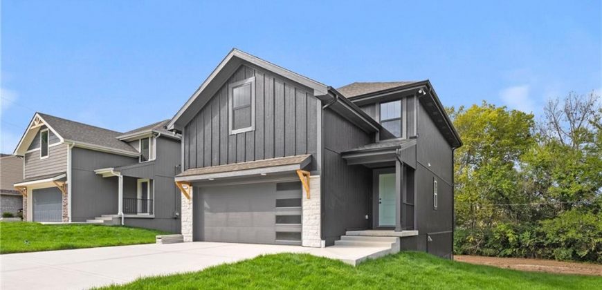 Homes for Sale in Kansas City, MO 64155 | 11218 N Oak Trafficway