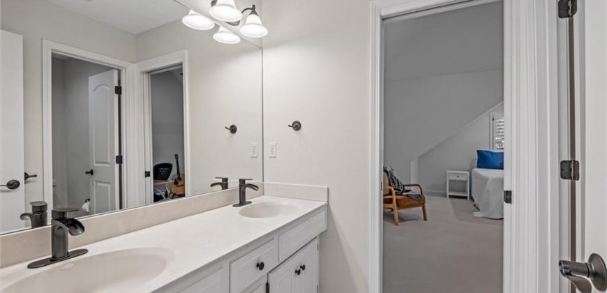 Homes for Sale in Parkville, MO 64152 | 8190  Shoreline Drive