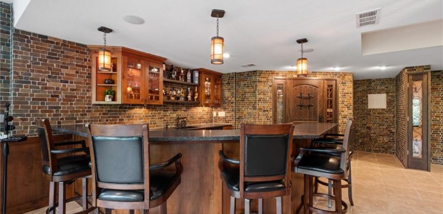 Homes for Sale in Parkville, MO 64152 | 8190  Shoreline Drive