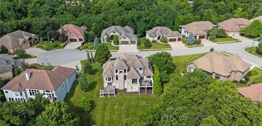 Homes for Sale in Parkville, MO 64152 | 8190  Shoreline Drive