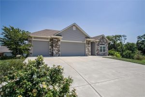3718-NW-96th-Court-mls-2566503-image-1
