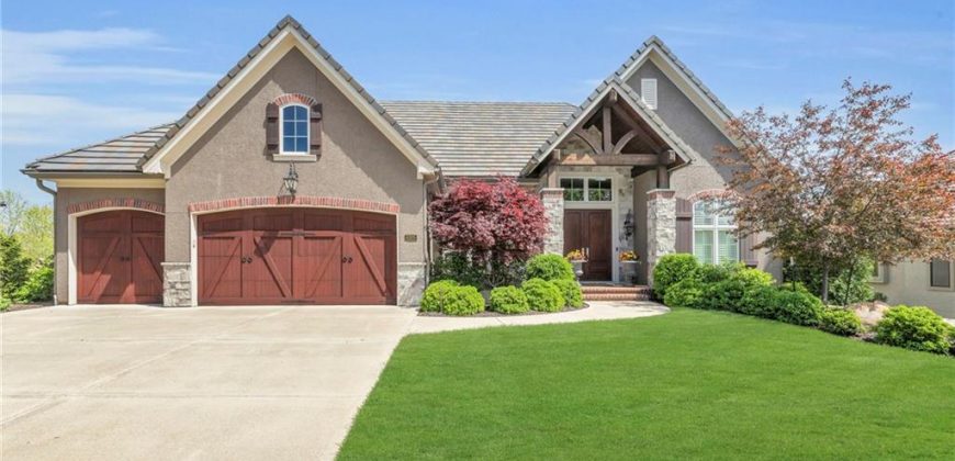 Homes for Sale in Parkville, MO 64152 | 6325  Edgewater Drive