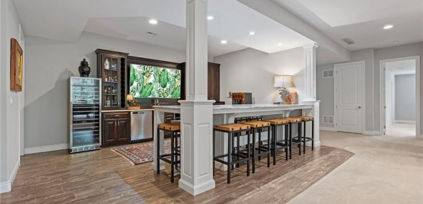 Homes for Sale in Parkville, MO 64152 | 6325  Edgewater Drive