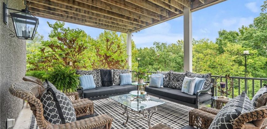 Homes for Sale in Parkville, MO 64152 | 6325  Edgewater Drive