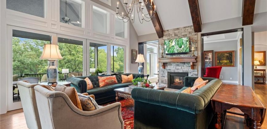 Homes for Sale in Parkville, MO 64152 | 6325  Edgewater Drive