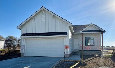 Homes for Sale in Kansas City, MO 64154 | 9637 N Colrain Avenue