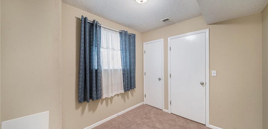 Homes for Sale in Gladstone, MO 64119 | 7138 NE KINGSTON Court