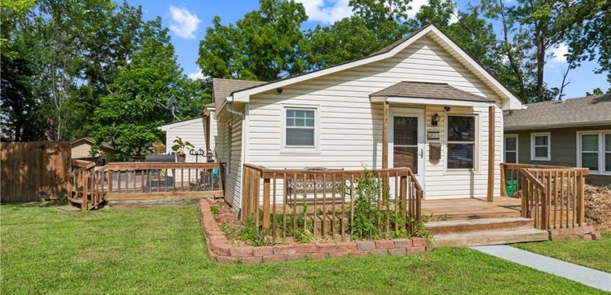 Homes for Sale in Kansas City, MO 64118 | 6820 N Campbell Street