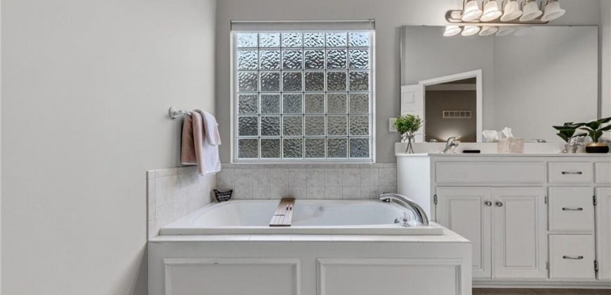 Homes for Sale in Kansas City, MO 64155 | 1106 NW 108th Court, Unit#NA