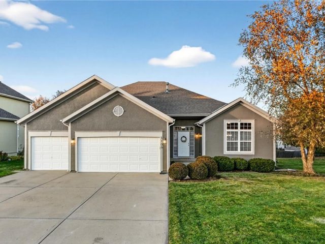 Homes for Sale in Kansas City, MO 64155 | 1106 NW 108th Court, Unit#NA