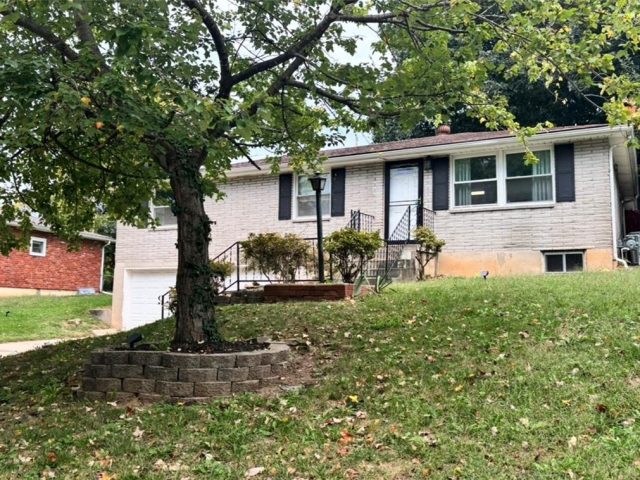 Homes for Sale in Kansas City, MO 64117 | 4033 N Spruce Avenue