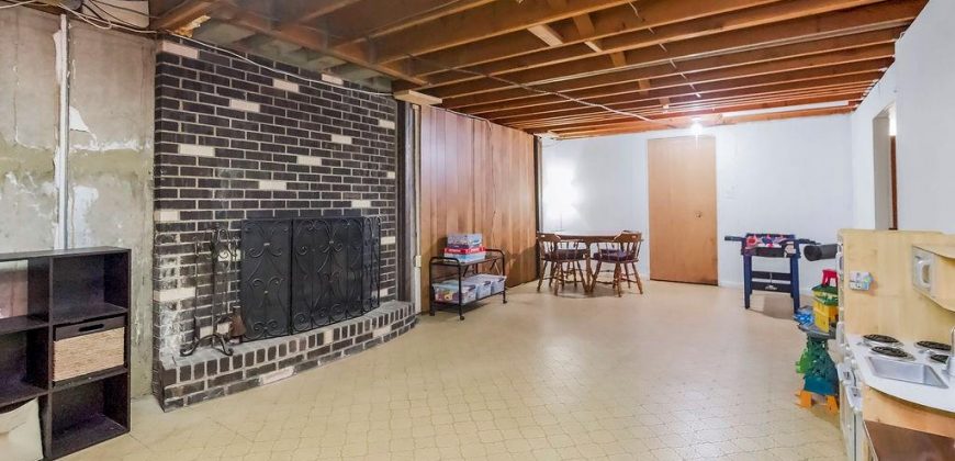 Homes for Sale in Gladstone, MO 64118 | 1303 NE 77th Street