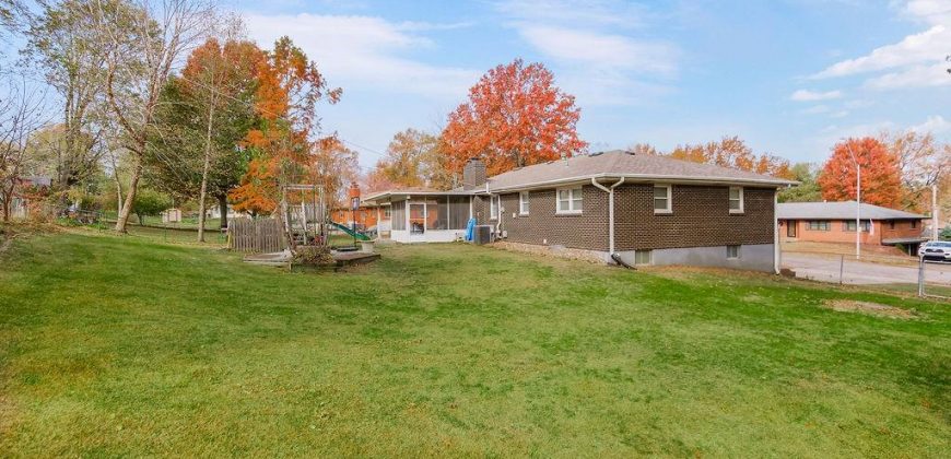 Homes for Sale in Gladstone, MO 64118 | 1303 NE 77th Street