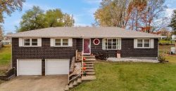 Homes for Sale in Gladstone, MO 64118 | 1303 NE 77th Street