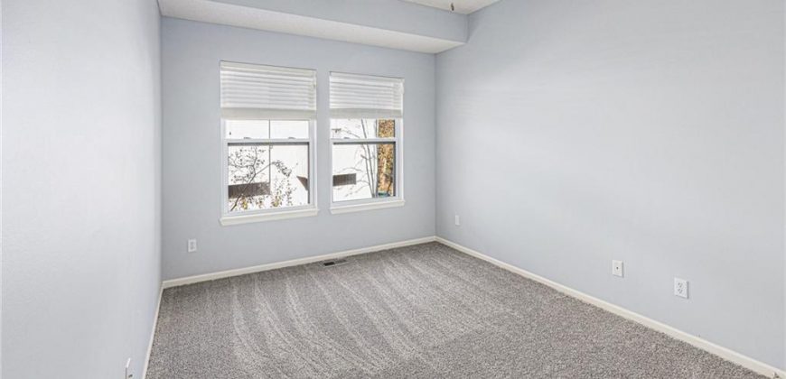 Homes for Sale in Kansas City, MO 64154 | 8707 N ROBINHOOD Avenue