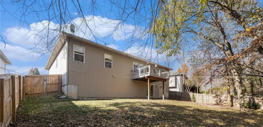 Homes for Sale in Kansas City, MO 64154 | 8707 N ROBINHOOD Avenue