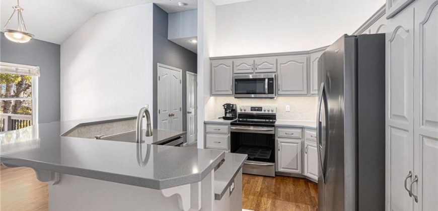 Homes for Sale in Kansas City, MO 64154 | 8707 N ROBINHOOD Avenue