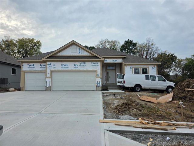 Homes for Sale in Kansas City, MO 64154 | 9430 N Belton Avenue