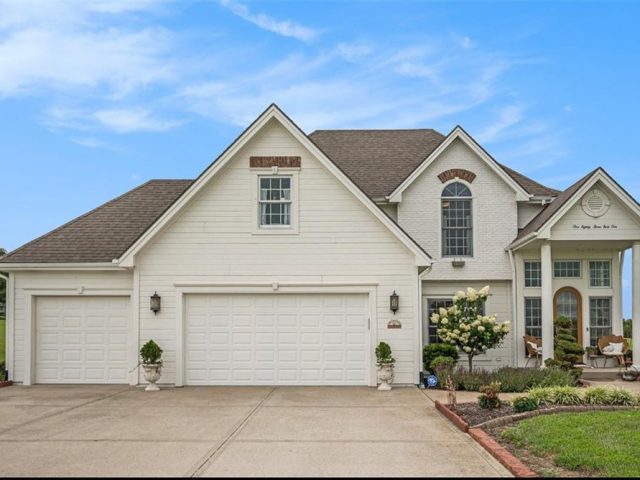 Homes for Sale in Lawson, MO 64062 | 18301 N 69 Highway