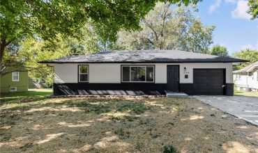 Homes for Sale in Kansas City, MO 64119 | 5104 N Lister Avenue