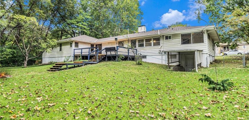 Homes for Sale in Gladstone, MO 64118 | 4914 N Central Street