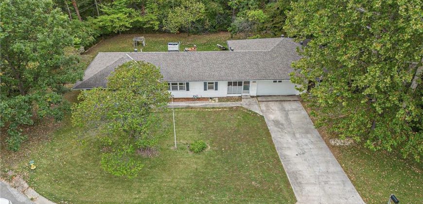 Homes for Sale in Gladstone, MO 64118 | 4914 N Central Street