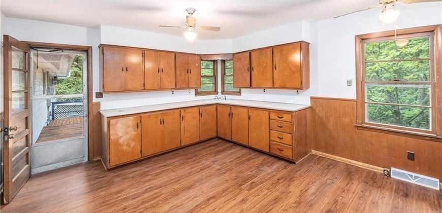 Homes for Sale in Gladstone, MO 64118 | 4914 N Central Street