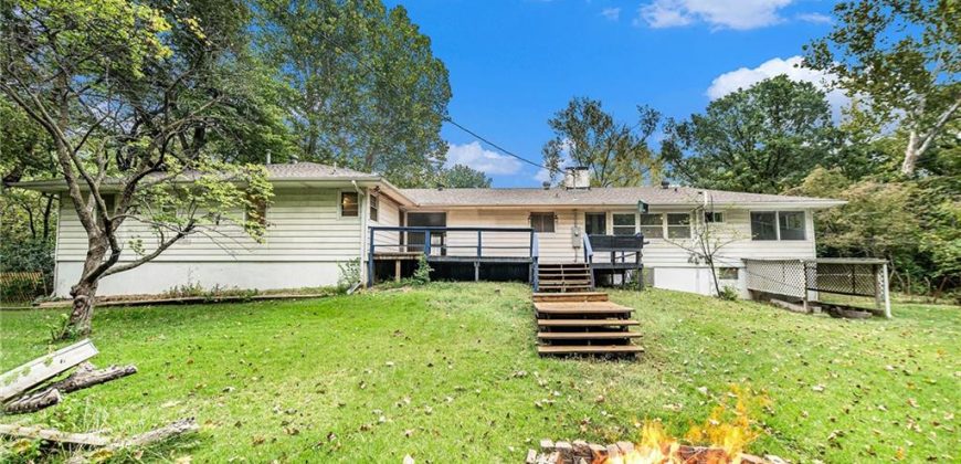 Homes for Sale in Gladstone, MO 64118 | 4914 N Central Street