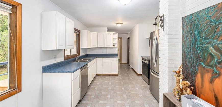 Homes for Sale in Gladstone, MO 64118 | 4914 N Central Street