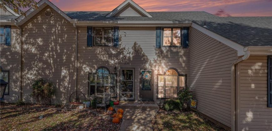 Homes for Sale in Smithville, MO 64089 | 233  Stonebridge Lane