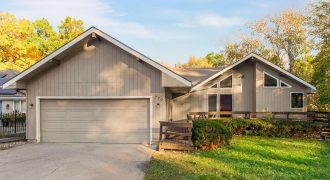 Homes for Sale in Lake Waukomis, MO 64151 | 779 NW SOUTH SHORE Drive