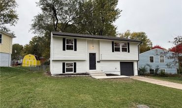 Homes for Sale in Kansas City, MO 64119 | 4924 N Smalley Avenue