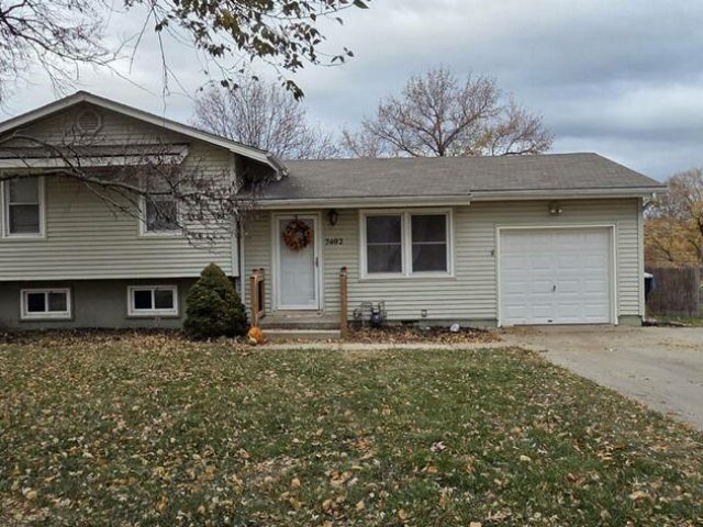 Homes for Sale in Kansas City, MO 64152 | 7402 NW Park Forest Lane