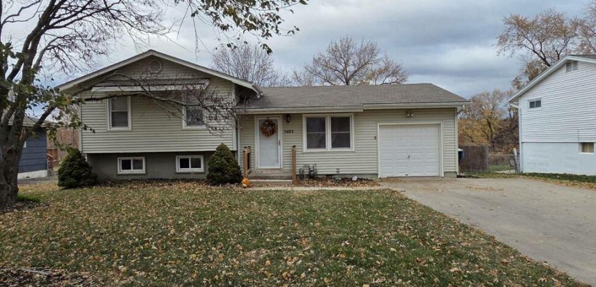 Homes for Sale in Kansas City, MO 64152 | 7402 NW Park Forest Lane