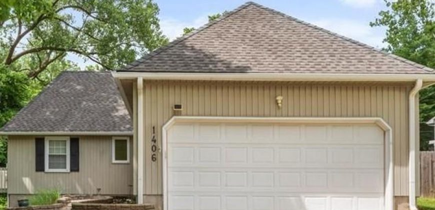 Homes for Sale in Kansas City, MO 64118 | 1406 NE 52nd Terrace