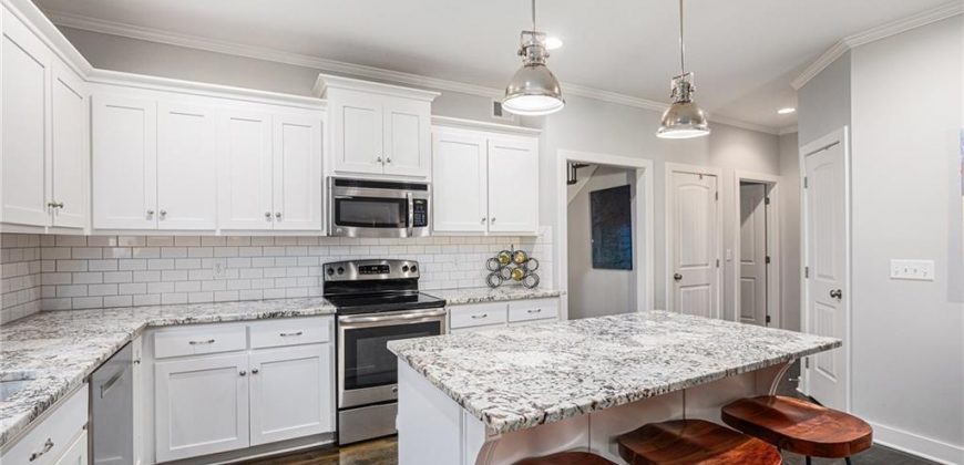 Homes for Sale in Kansas City, MO 64116 | 406 E 31st Avenue