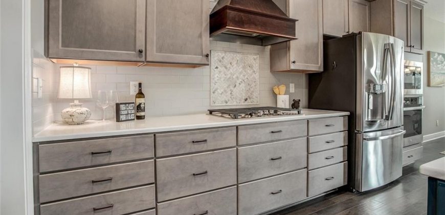 Homes for Sale in Kansas City, MO 64154 | 3718 NW 96th Court