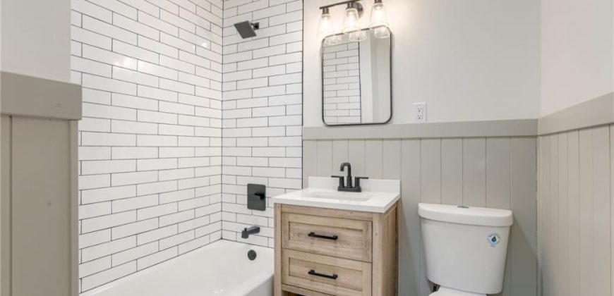 Homes for Sale in Kansas City, MO 64116 | 3320  Mohawk Lane