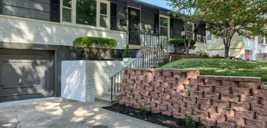 Homes for Sale in Kansas City, MO 64116 | 3320  Mohawk Lane