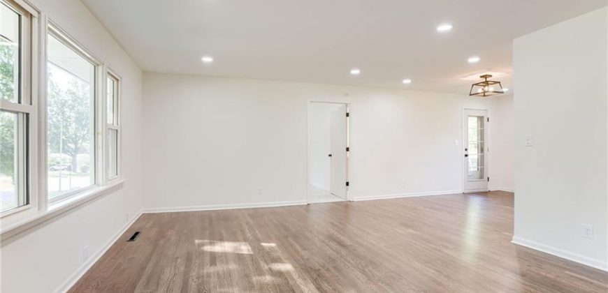 Homes for Sale in Kansas City, MO 64116 | 3320  Mohawk Lane