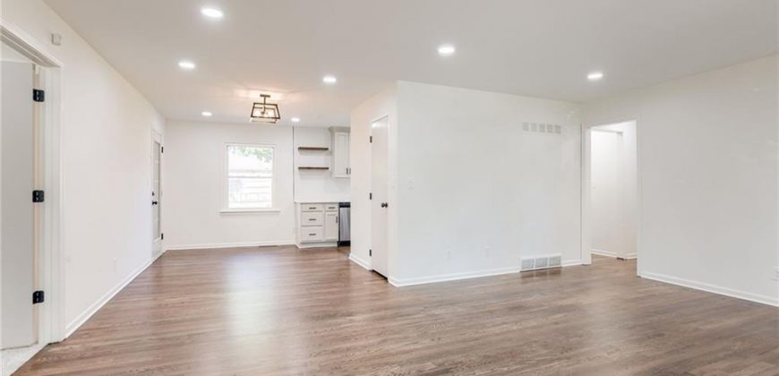 Homes for Sale in Kansas City, MO 64116 | 3320  Mohawk Lane